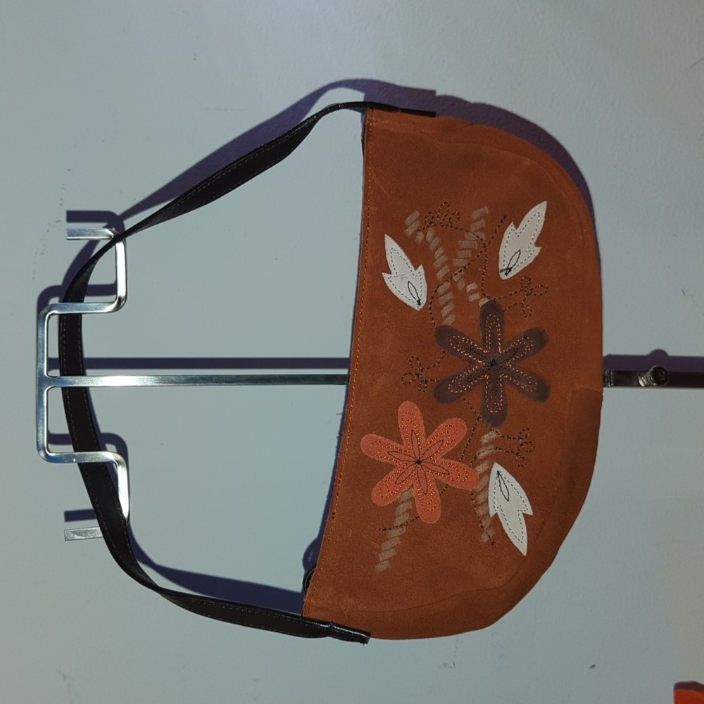Suede purse with detachable coin purse